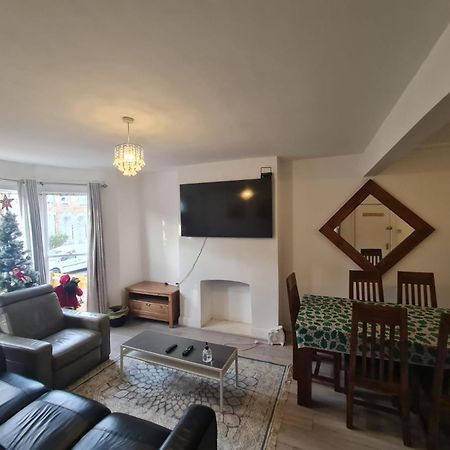Вілла 3-Bed House In London Self-Contained In Ladywell Екстер'єр фото