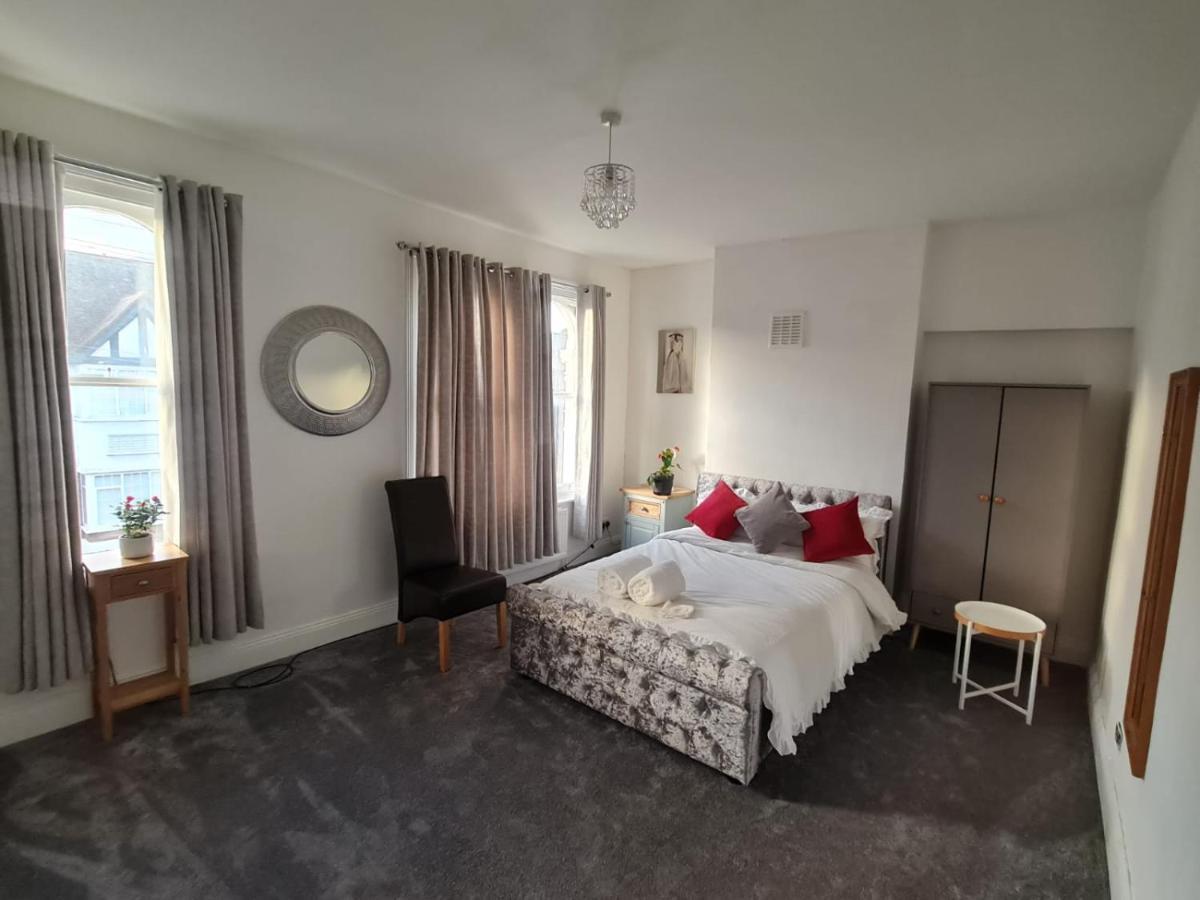 Вілла 3-Bed House In London Self-Contained In Ladywell Екстер'єр фото
