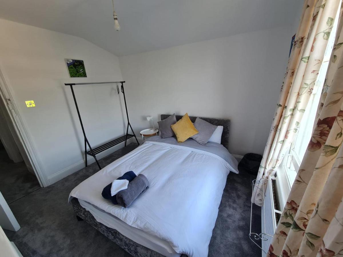 Вілла 3-Bed House In London Self-Contained In Ladywell Екстер'єр фото