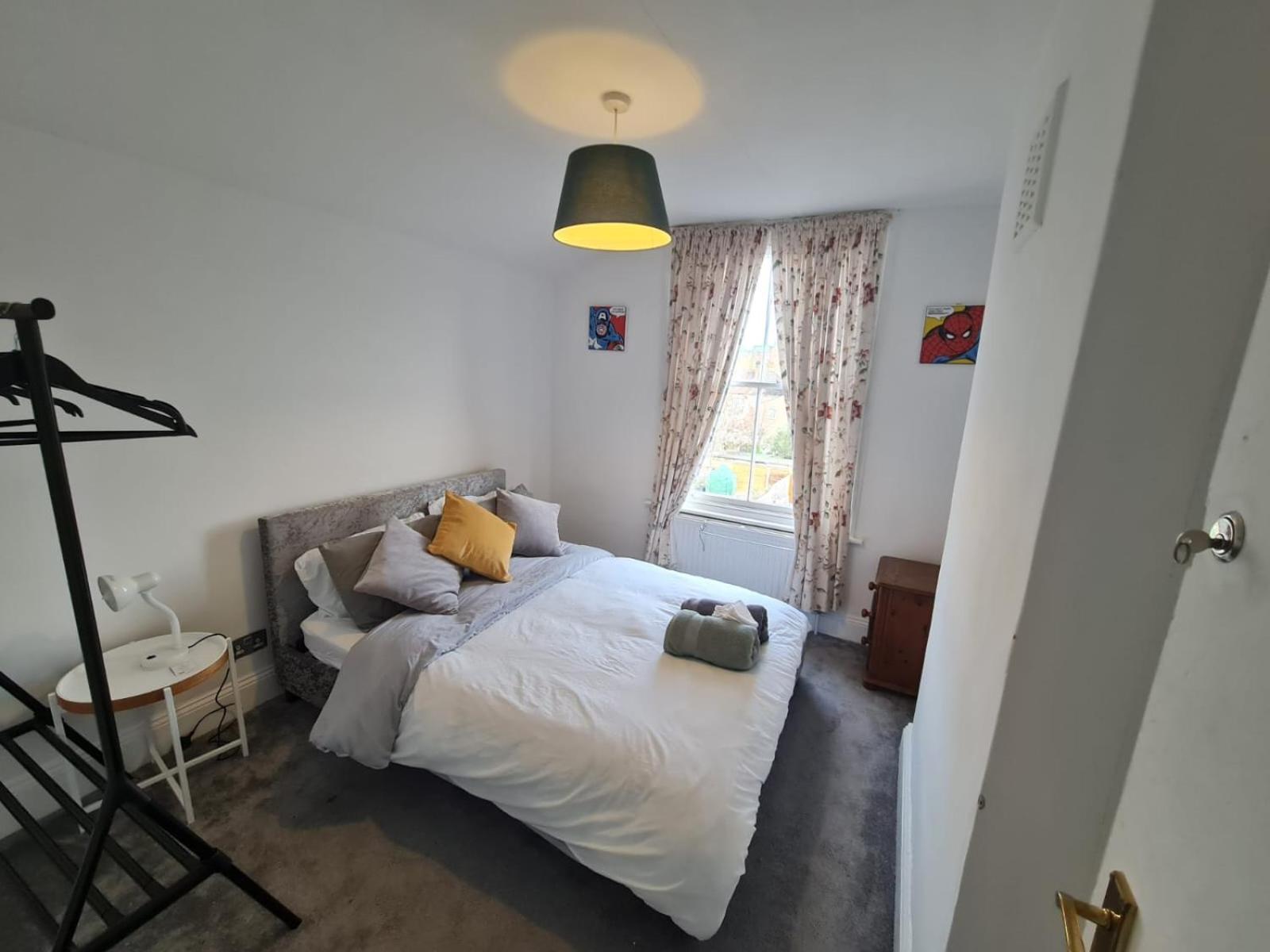 Вілла 3-Bed House In London Self-Contained In Ladywell Екстер'єр фото