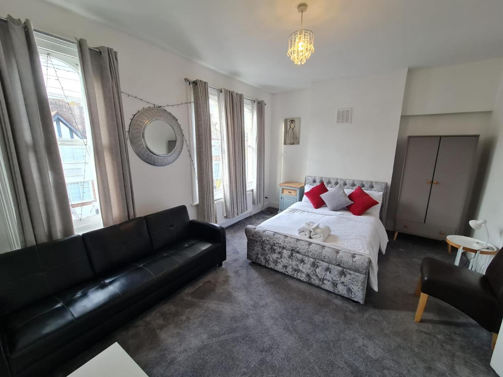 Вілла 3-Bed House In London Self-Contained In Ladywell Екстер'єр фото